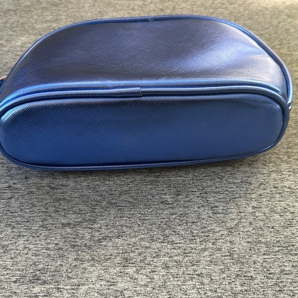 Lamer Blue Makeup Bag - Picture 3 of 7